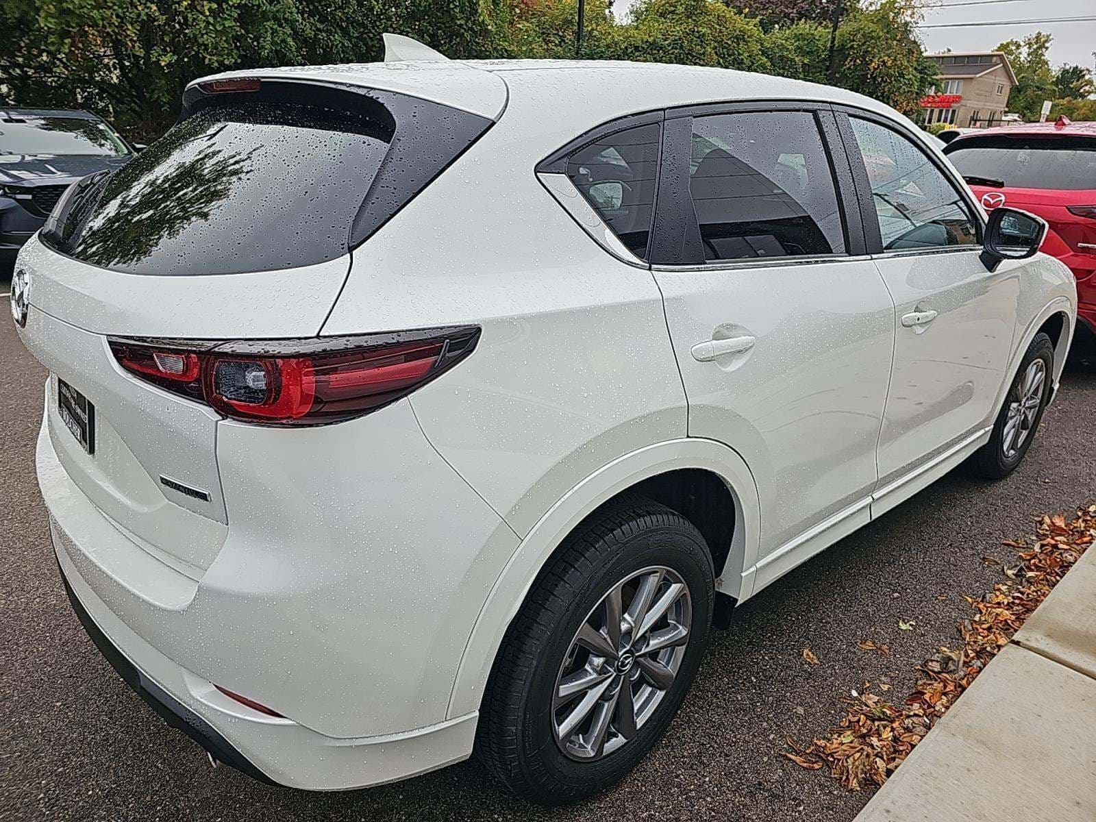 2024 Mazda CX-5 photo 3