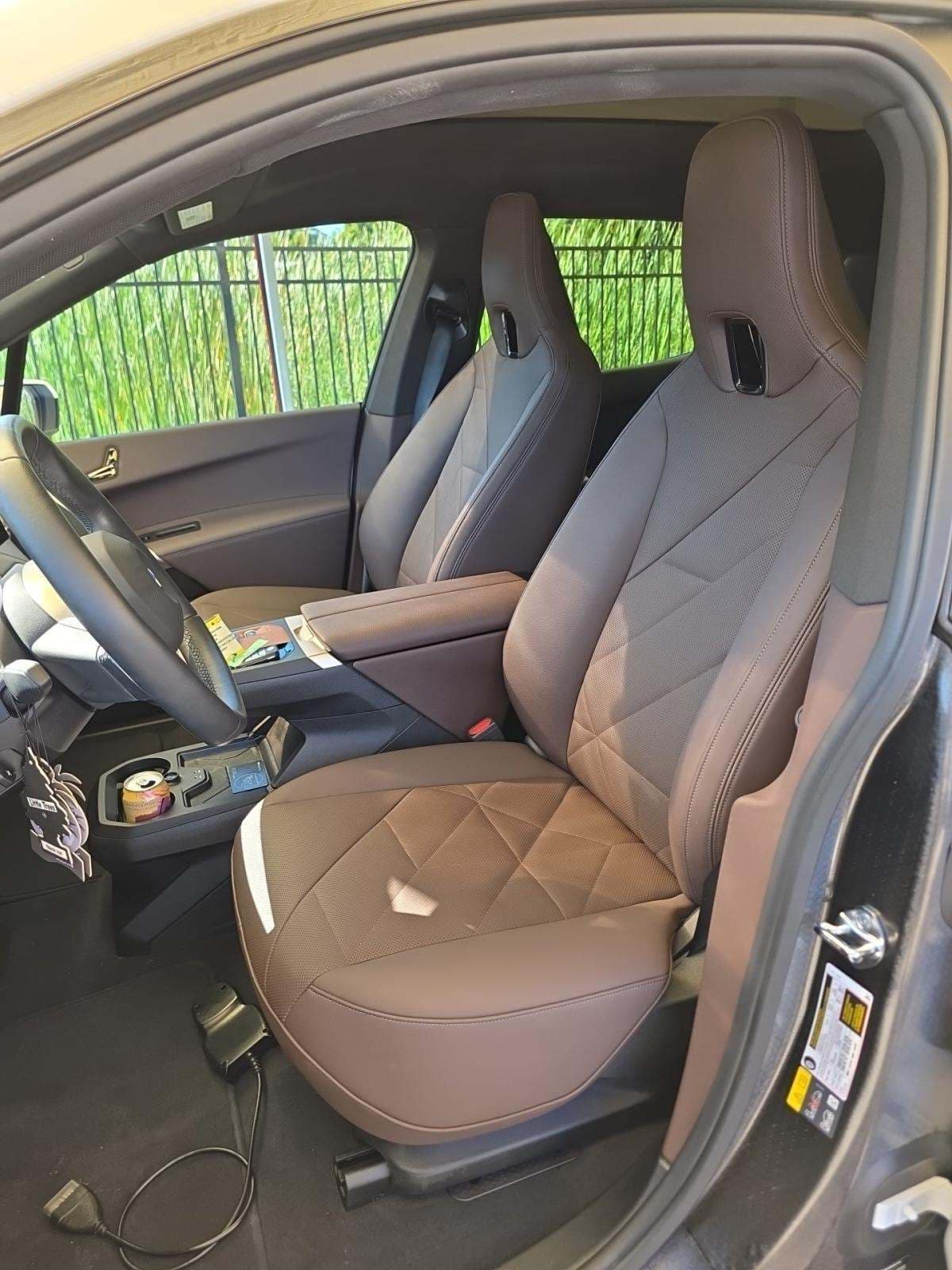 2025 BMW iX xDrive50 photo 8