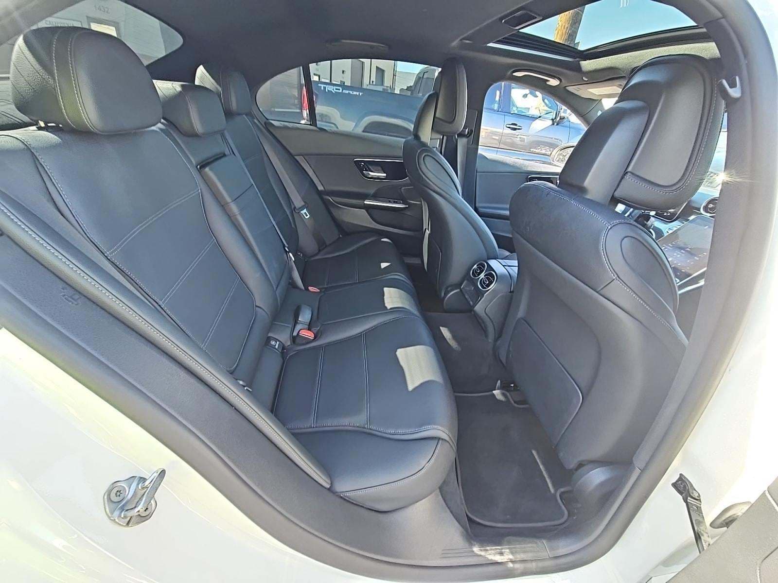 2023 Mercedes-Benz C 300 photo 9