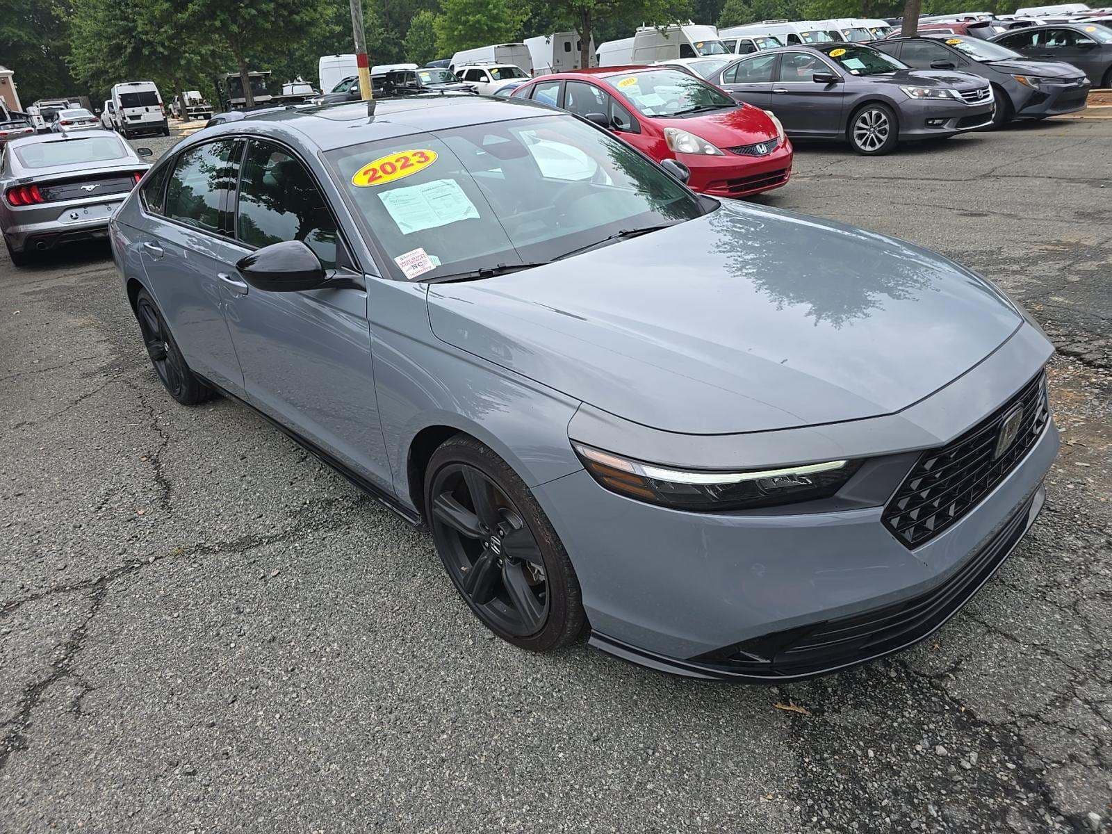 2023 Honda Accord Hybrid Sport-L photo 2