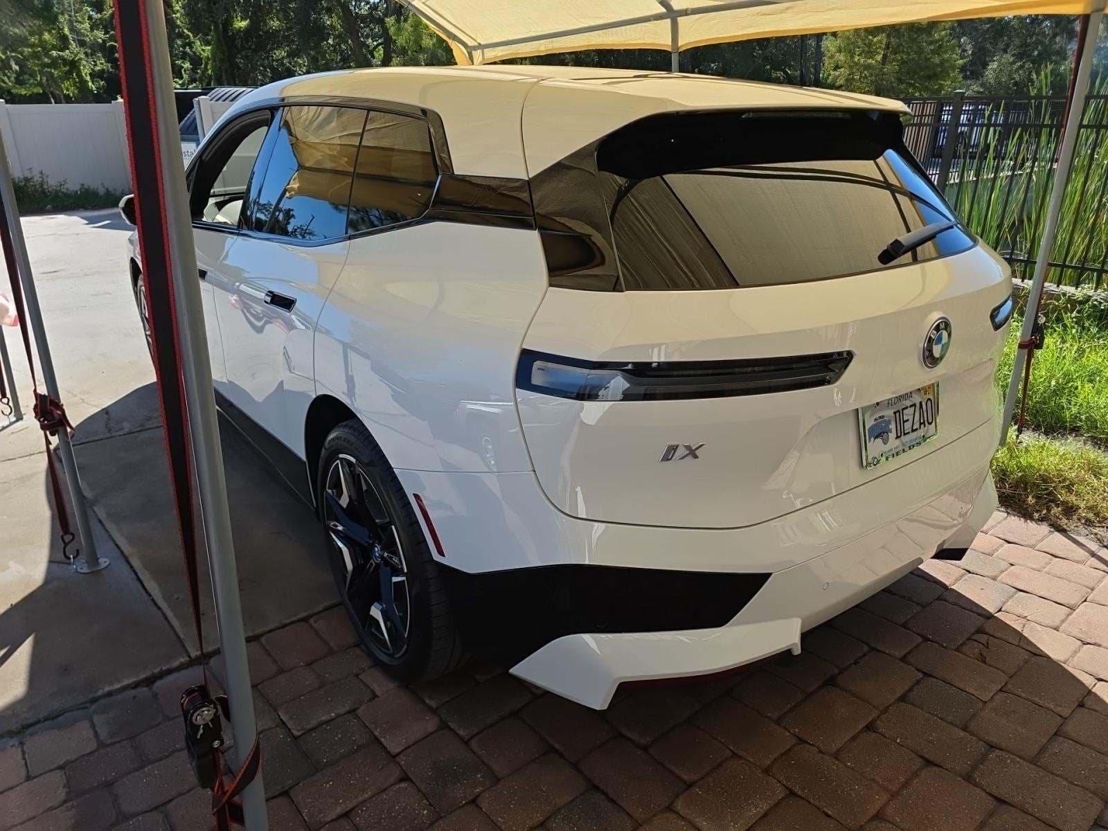 2025 BMW iX xDrive50 photo 4