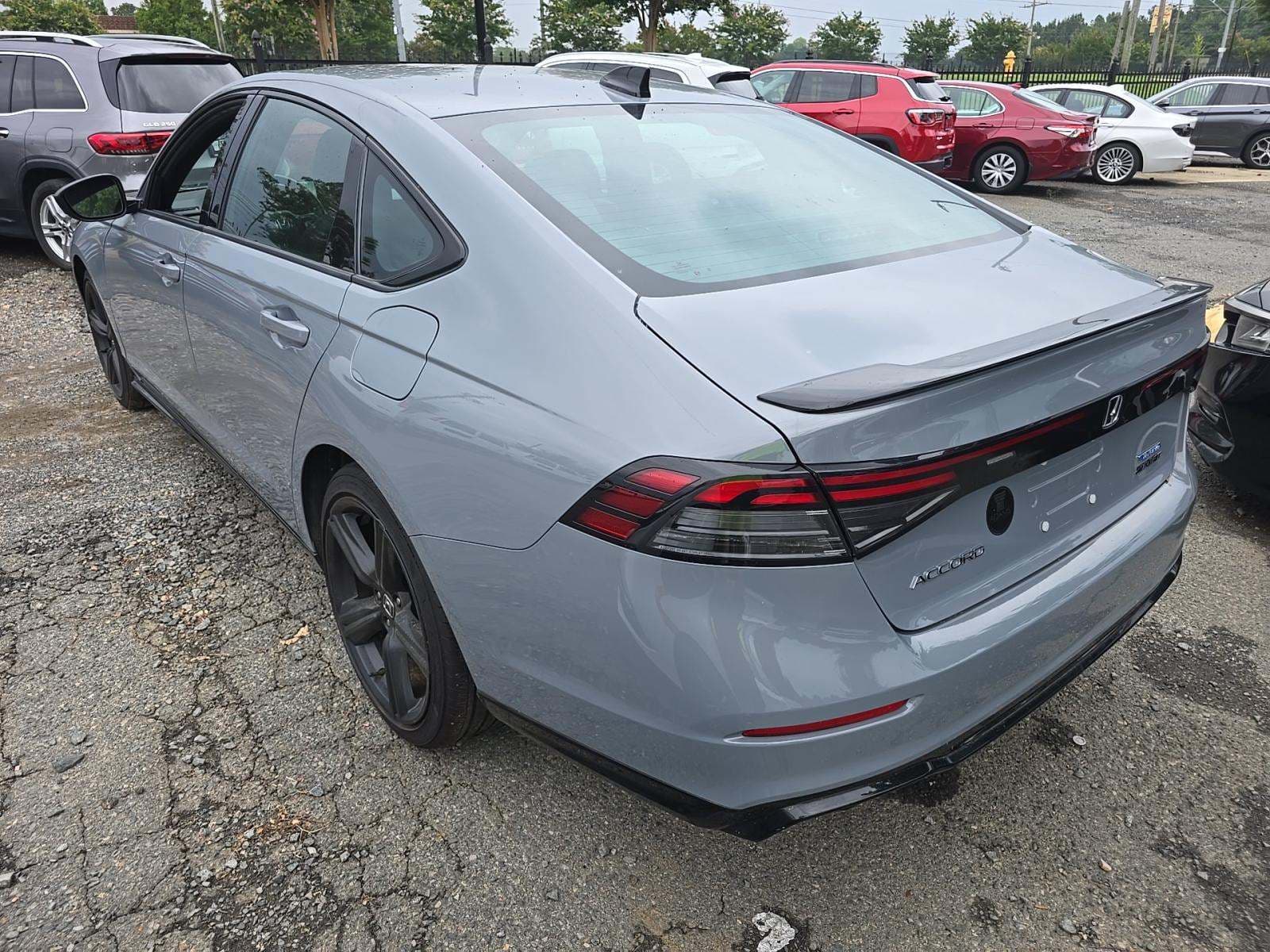 2023 Honda Accord Hybrid Sport-L photo 4